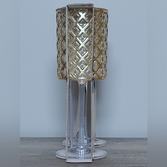 Rachel Zoe Beveled Gold Moroccan Champagne Flutes Stemmed Acrylic Drinkware NEW! - Picture 4 of 6